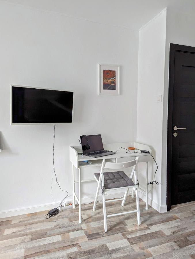 Sebastian Studio Apartment Bukarest Kültér fotó