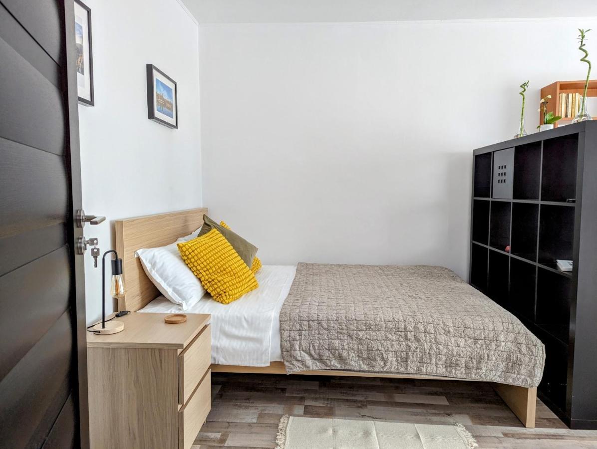 Sebastian Studio Apartment Bukarest Kültér fotó