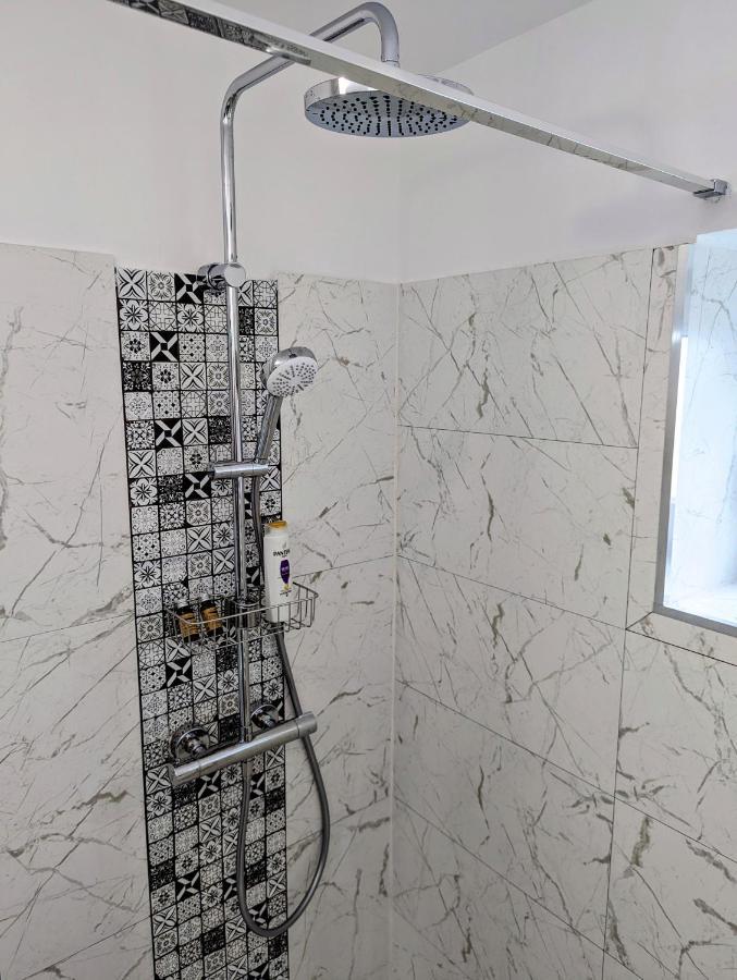 Sebastian Studio Apartment Bukarest Kültér fotó