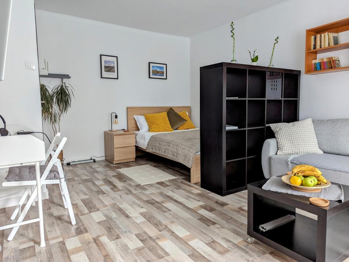 Sebastian Studio Apartment Bukarest Kültér fotó